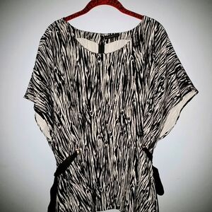 Lane Bryant Black & White Women's Top, Sz. 22/24